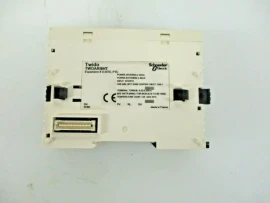 TWDARI8HT - Twido analog giriş modülü - 24 V DC besleme - 8 giriş sıcaklık PTC/NTC - 1